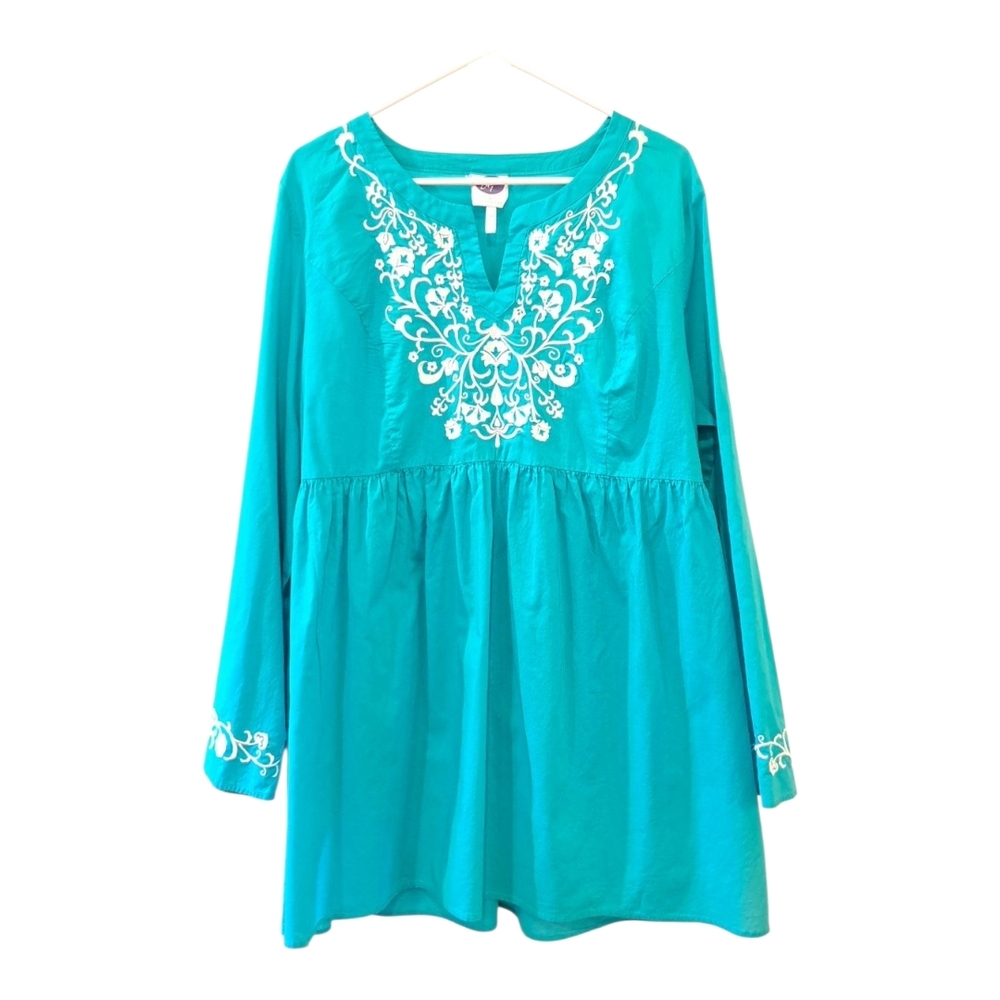 DG2 women aqua color  Embroidered  tunic plus size 2X